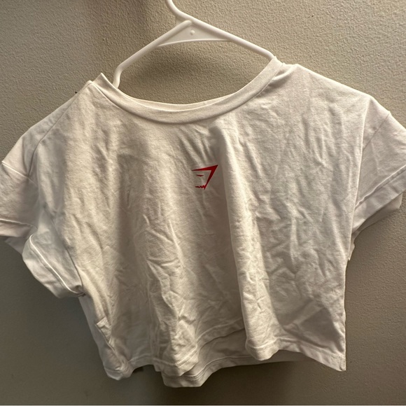 GYMSHARK CROPPED TSHIRT - Picture 1 of 3